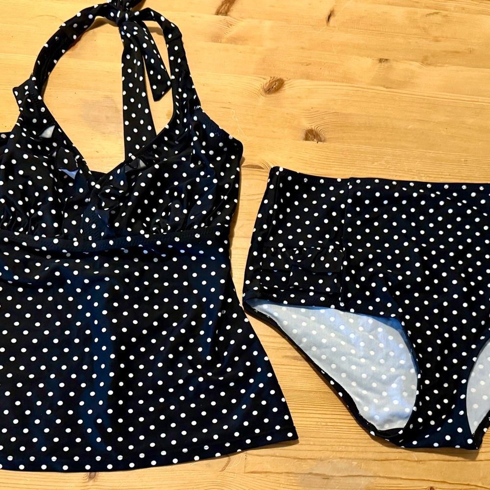 Pour Moi women’s swimsuit Bra 32FF and Medium bottoms